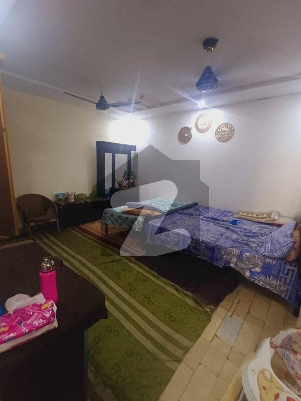 8 Marla 2nd Floor Portion For Rent ( New Iqbal Park ) 8 Marla 2nd Floor Portion For Rent ( New Iqbal Park )