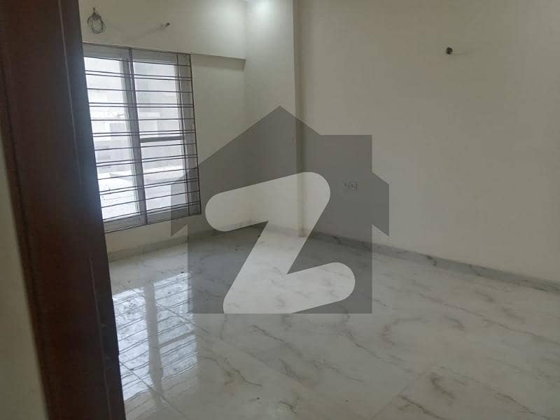 سوِل لائنز کراچی میں 3 کمروں کا 13 مرلہ فلیٹ 8.0 کروڑ میں برائے فروخت۔ سوِل لائنز کراچی میں 3 کمروں کا 13 مرلہ فلیٹ 8.0 کروڑ میں برائے فروخت۔