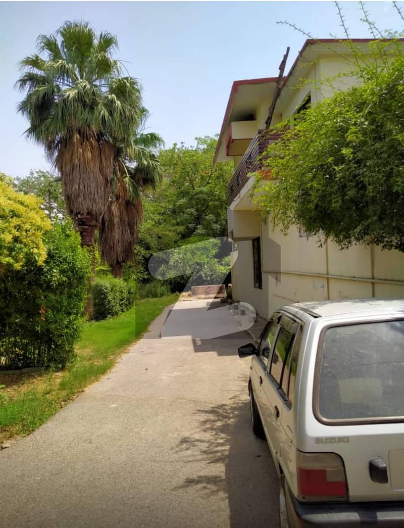 G 8/1 30x70 Corner House Available For Sale G 8/1 30x70 Corner House Available For Sale