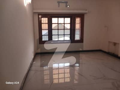 F-10/3 700 Square Yard Upper Portion tiles Flooring 4Beds Rent, 180000 Real Pictures Near To Park Masjid Car Parking