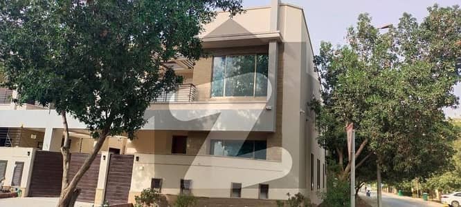 Villa 272 SQYD in Bahria Town Karachi