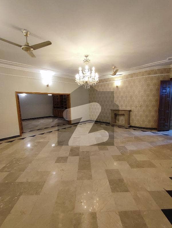 ایف ۔ 11 اسلام آباد میں 6 کمروں کا 2 کنال مکان 10.0 لاکھ میں کرایہ پر دستیاب ہے۔ ایف ۔ 11 اسلام آباد میں 6 کمروں کا 2 کنال مکان 10.0 لاکھ میں کرایہ پر دستیاب ہے۔