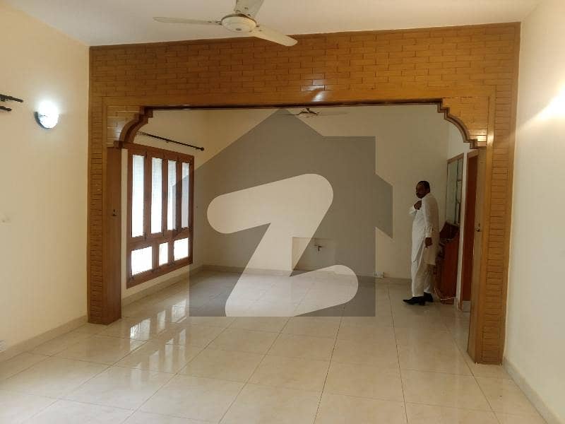 6Bed Full House For Rent In G-11