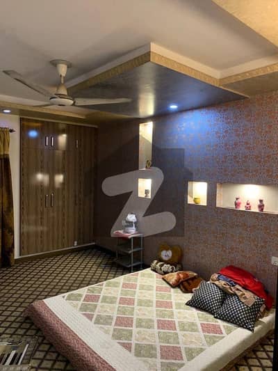 مسلم ٹاؤن فیصل آباد میں 4 کمروں کا 11 مرلہ مکان 3.75 کروڑ میں برائے فروخت۔