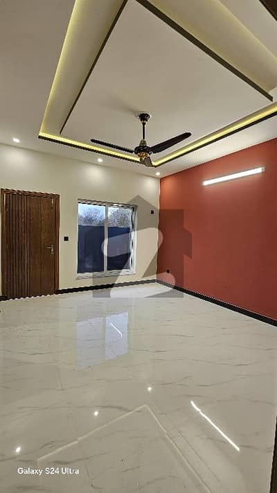 In Media Town 12marla Upper Portion 3bedroom Rent Demand 75000