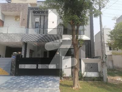 واپڈا سٹی ۔ بلاک ایل واپڈا سٹی,فیصل آباد میں 5 مرلہ مکان 2.05 کروڑ میں برائے فروخت۔