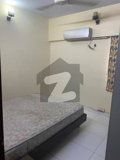 Prime Location Flat Of 1600 Square Feet Available In Clifton - Block 4