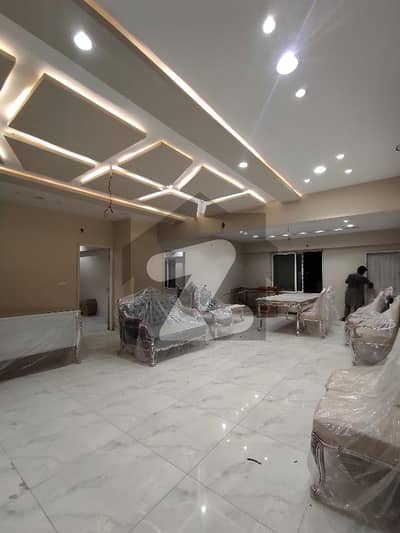 Prime Location Punjab Chowrangi Flat Sized 2000 Square Feet For Sale