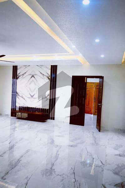 Brand New 15 Marla Brig House In Askari 10 Sec S Available For Urgent Rent!
