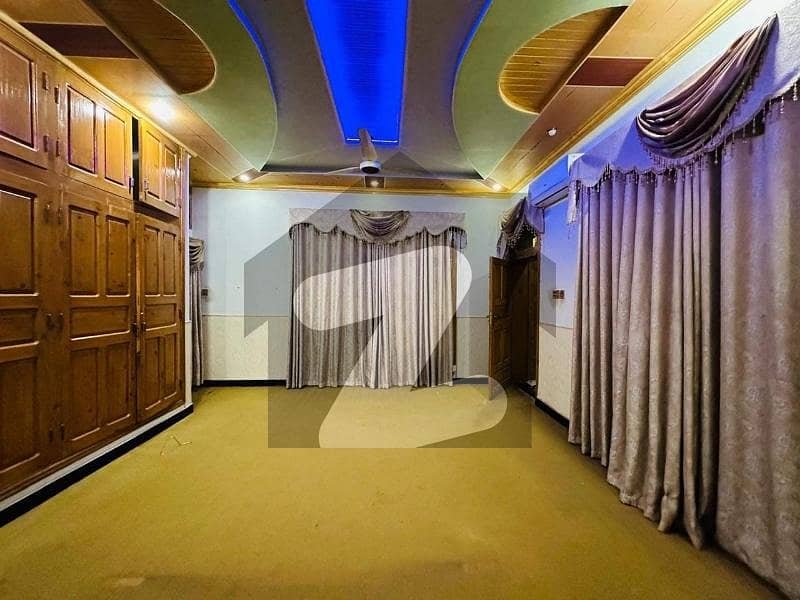 To rent You Can Find Spacious Prime Location House In Warsak Road To rent You Can Find Spacious Prime Location House In Warsak Road