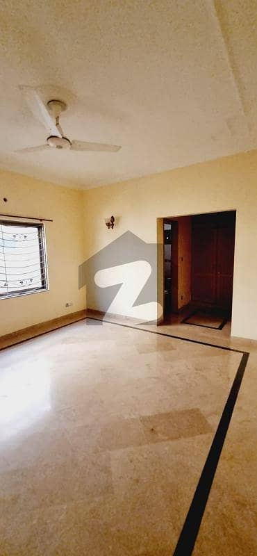 Ground Portion Available For Rent E-11/3 (1 Kanal) Ground Portion Available For Rent E-11/3 (1 Kanal)