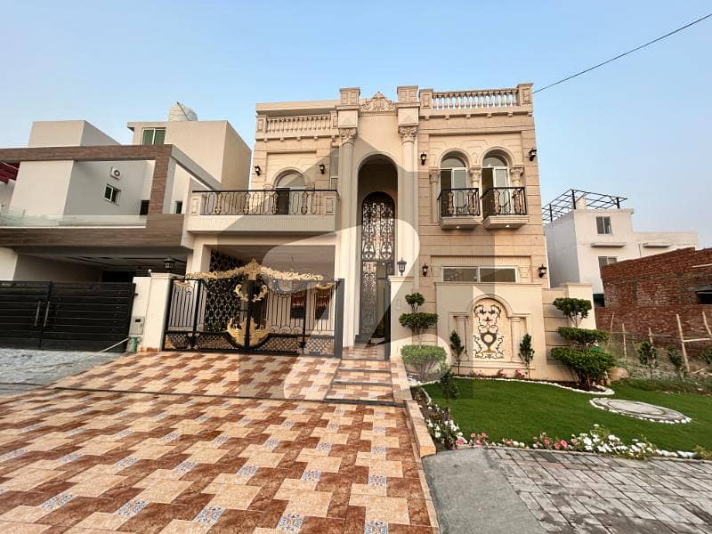10 Marla Ultra Luxury House For Sale In Bankers Avenue Bedian Road, Lahore! 10 Marla Ultra Luxury House For Sale In Bankers Avenue Bedian Road, Lahore!