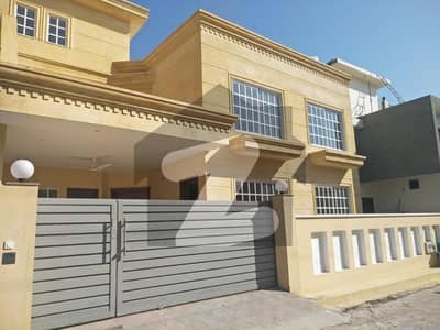 13 Marla Double Story House Available For Rent In LVL Lake View Lane With 7 Bed Room And Accommodation 2 Electricity Meter ,Water Bore 4 Car Parking 13 Marla Double Story House Available For Rent In LVL Lake View Lane With 7 Bed Room And Accommodation 2 Electricity Meter ,Water Bore 4 Car Parking