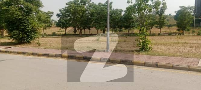 Beautiful Corner Plot 3. Side Open Sctor B