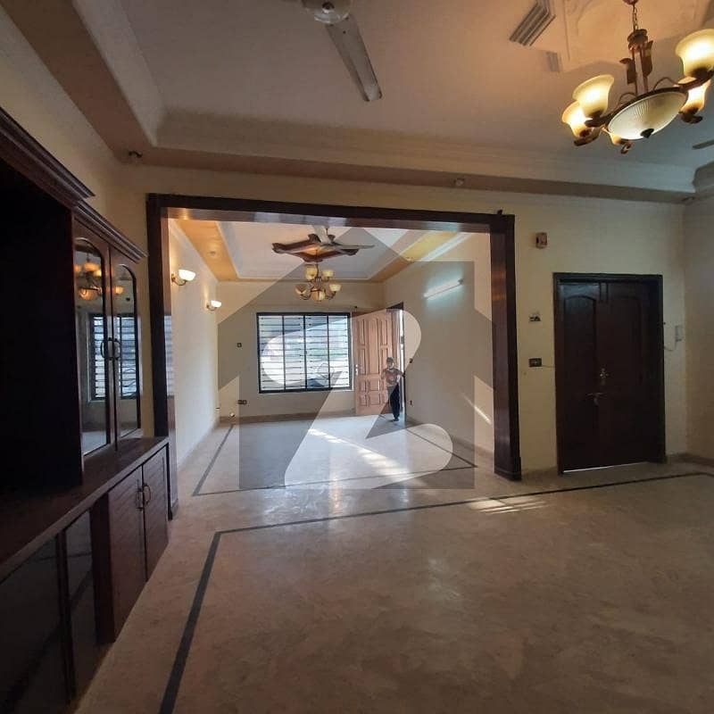 30x60 Ground Portion Available For Rent In G-13 Islamabad 30x60 Ground Portion Available For Rent In G-13 Islamabad