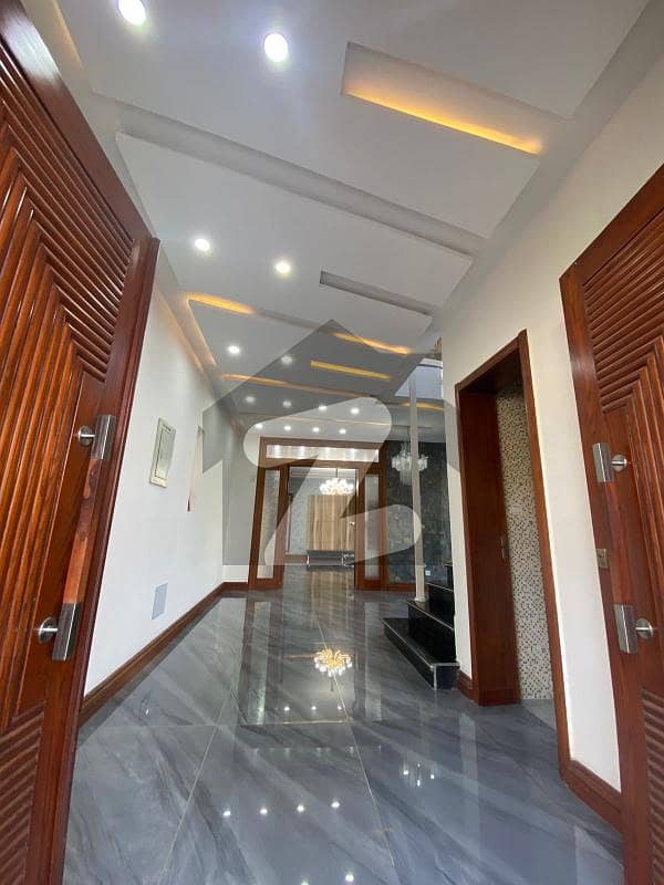 Centrally Located Upper Portion Available In Bahria Town Phase 8 For rent Centrally Located Upper Portion Available In Bahria Town Phase 8 For rent