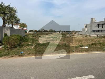 1 kanal Corner Hot Location Plot Urgent Sale DHA Phase 6 Block M Plot No 432