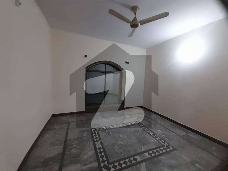 10 Marla House Available For Rent 10 Marla House Available For Rent