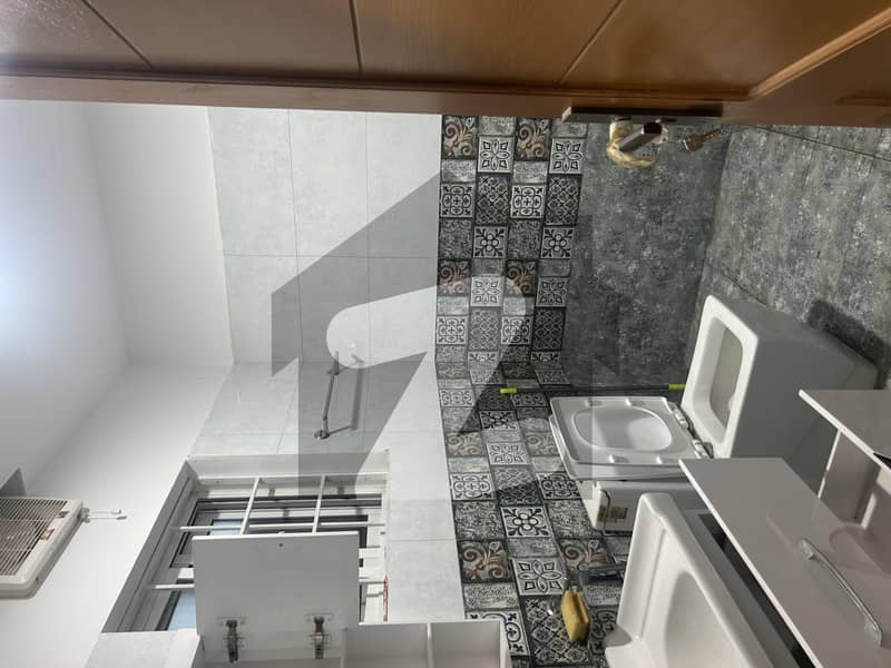 10 Marla Brand New House Available For Rent 10 Marla Brand New House Available For Rent