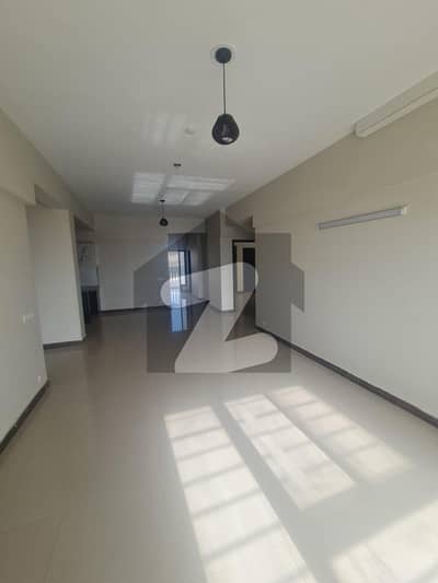 Spacious 3 Bedrooms Apartment With Maid Room For Sale