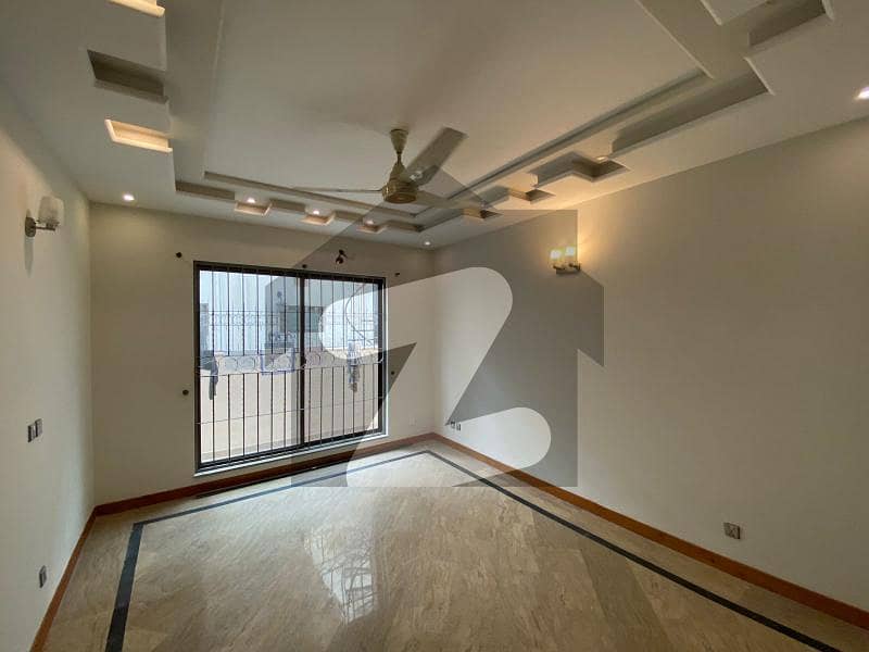 Gulberg Commercial Paid House Near Main Boulevard Ideal Location Gulberg Commercial Paid House Near Main Boulevard Ideal Location