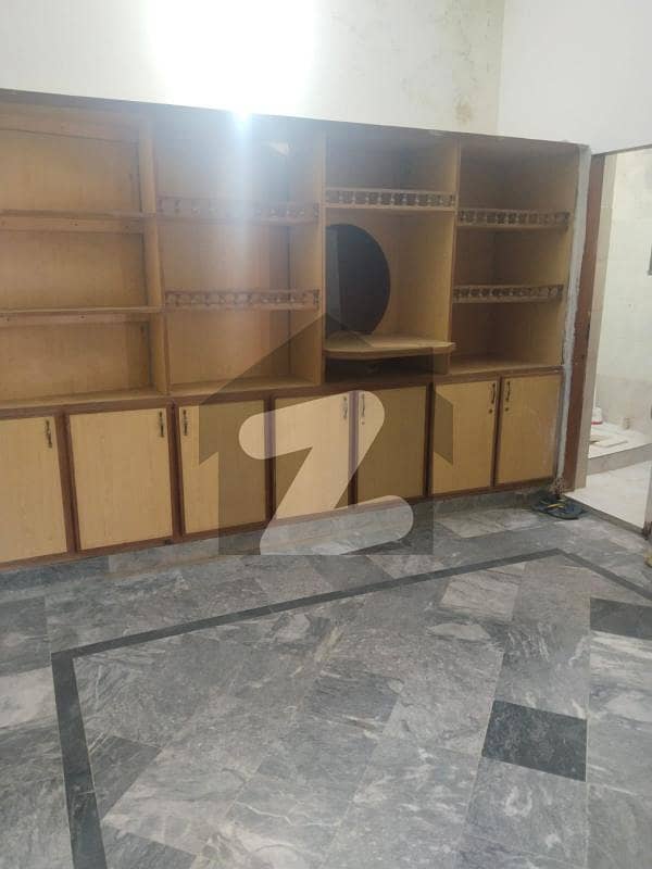 STUDIO APARTMENT AVAILABLE FOR RENT IN E-11 STUDIO APARTMENT AVAILABLE FOR RENT IN E-11