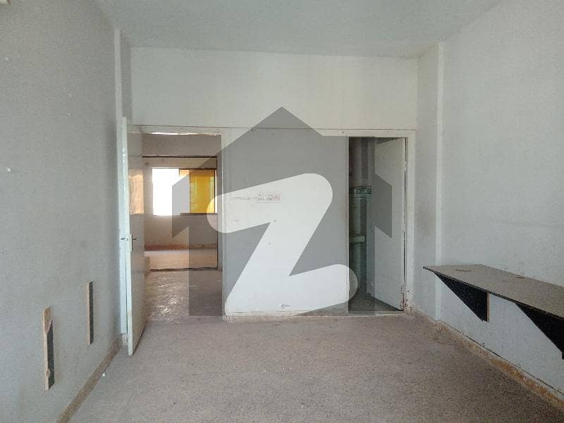 Prime Location 1050 Square Feet Flat Is Available For Sale Prime Location 1050 Square Feet Flat Is Available For Sale