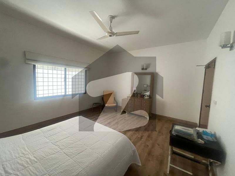 Prime Location Flat In Frere Town Sized 2600 Square Feet Is Available Prime Location Flat In Frere Town Sized 2600 Square Feet Is Available