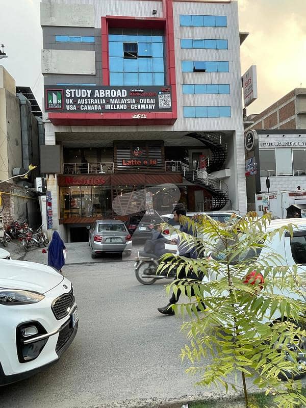 Exclusive 5600 Sqft Commercial Plaza For Sale In Koh-I-Noor, Faisalabad Exclusive 5600 Sqft Commercial Plaza For Sale In Koh-I-Noor, Faisalabad