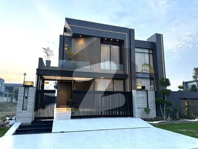 Get Your Dream House With 5 KV Sollar System Installed Near To Park And Commercial