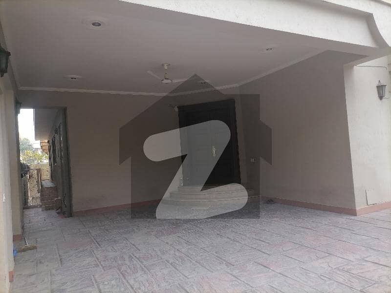 ای ۔ 7 اسلام آباد میں 6 کمروں کا 1 کنال مکان 70.0 کروڑ میں برائے فروخت۔ ای ۔ 7 اسلام آباد میں 6 کمروں کا 1 کنال مکان 70.0 کروڑ میں برائے فروخت۔