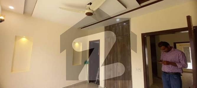 5 Marla Lower Portion For Rent In Park View City Lahore