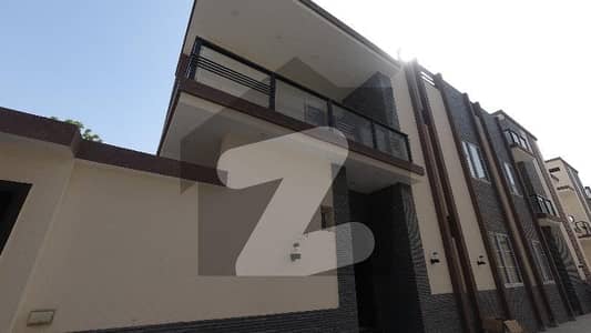 کشمیر روڈ کراچی میں 5 کمروں کا 11 مرلہ مکان 13.5 کروڑ میں برائے فروخت۔