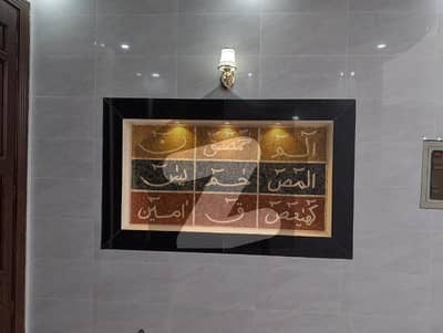 جوبلی ٹاؤن لاہور میں 5 کمروں کا 10 مرلہ مکان 1.35 لاکھ میں کرایہ پر دستیاب ہے۔