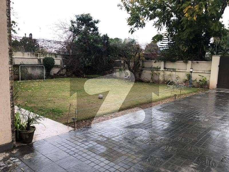 جی ۔ 6 اسلام آباد میں 4 کمروں کا 2 کنال مکان 35.0 کروڑ میں برائے فروخت۔ جی ۔ 6 اسلام آباد میں 4 کمروں کا 2 کنال مکان 35.0 کروڑ میں برائے فروخت۔