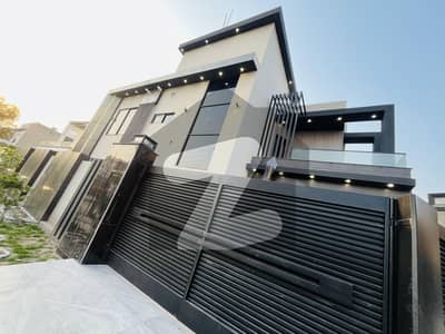 10 Marla Brand New House For Sale WAPDA Twon Phase 1