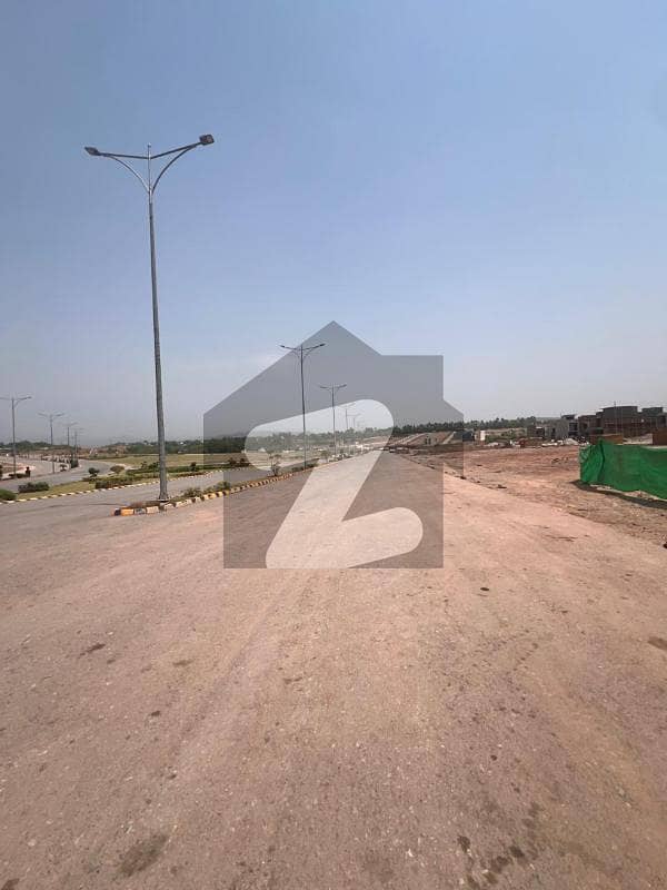5 MARLA COMMERCIAL PLOT FOR SALE 5 MARLA COMMERCIAL PLOT FOR SALE