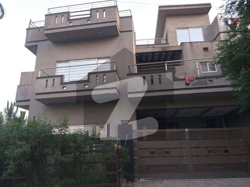 گلریز ہاؤسنگ سوسائٹی فیز 3 گلریز ہاؤسنگ سکیم,راولپنڈی میں 4 کمروں کا 8 مرلہ مکان 3.1 کروڑ میں برائے فروخت۔ گلریز ہاؤسنگ سوسائٹی فیز 3 گلریز ہاؤسنگ سکیم,راولپنڈی میں 4 کمروں کا 8 مرلہ مکان 3.1 کروڑ میں برائے فروخت۔
