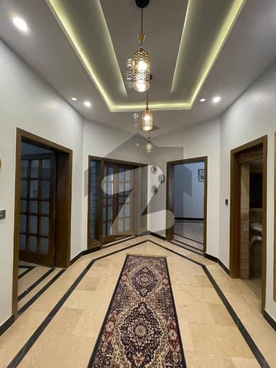 سوان گارڈن ۔ بلاک ای سوان گارڈن,اسلام آباد میں 3 کمروں کا 1 کنال زیریں پورشن 95.0 ہزار میں کرایہ پر دستیاب ہے۔