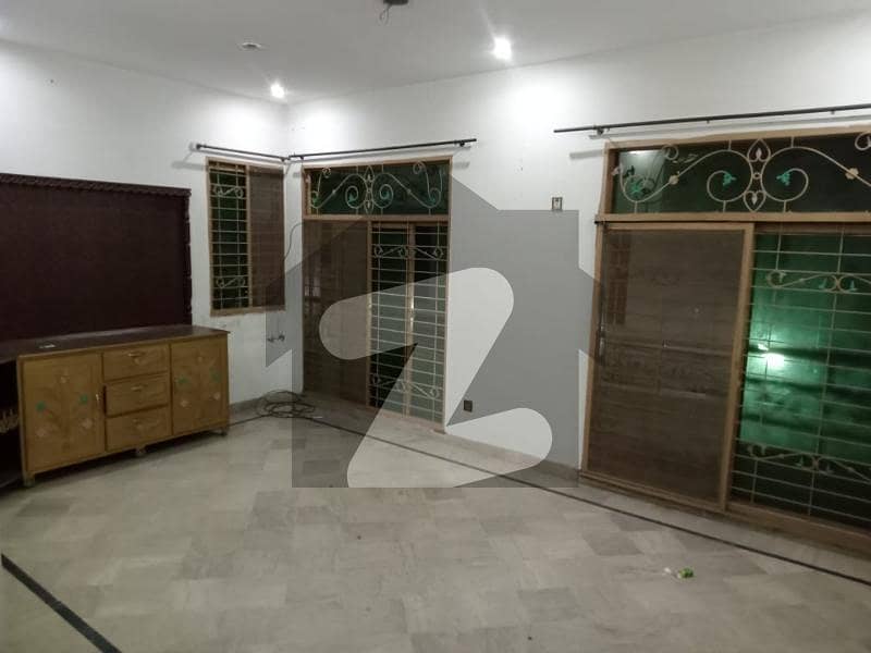 3.5 Marla Full House Available For Rent (Ghousia Colony) 3.5 Marla Full House Available For Rent (Ghousia Colony)
