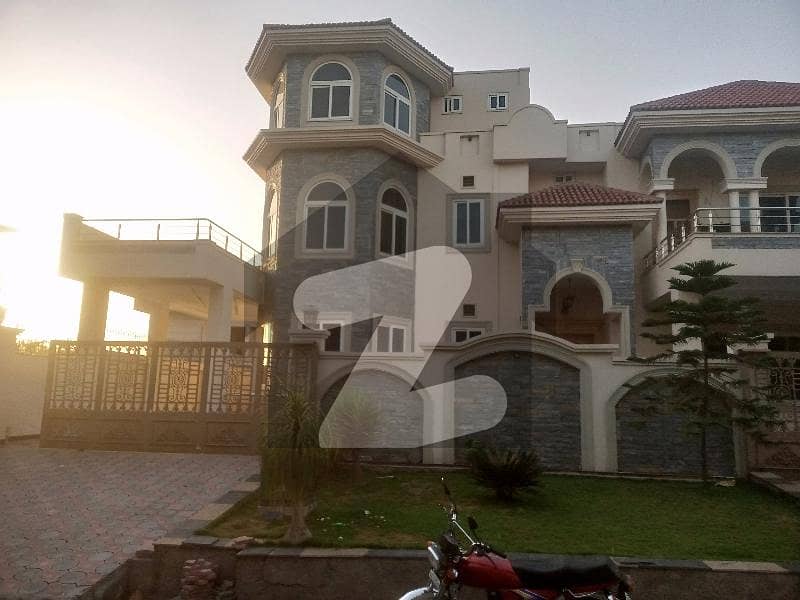 I-8 One Kanal Lower Ground With Separate Gate For Rent I-8 One Kanal Lower Ground With Separate Gate For Rent