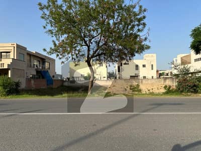 Pair of Kanal - Total 2 Kanal Top Location Plot No- Close to 999 And 1000 Block S Phase 7 DHA Lahore For Urgent Sale