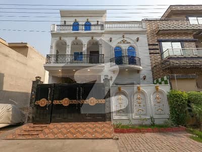 Prime Location In Al Rehman Phase 2 - Block J Of Lahore, A 5 Marla House Is Available