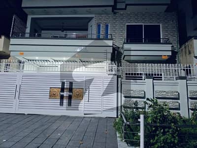 10 MARLA LIKE BRAND NEW FULL HOUSE AVAILABLE FOR RENT IN G13-1 ISLAMABAD