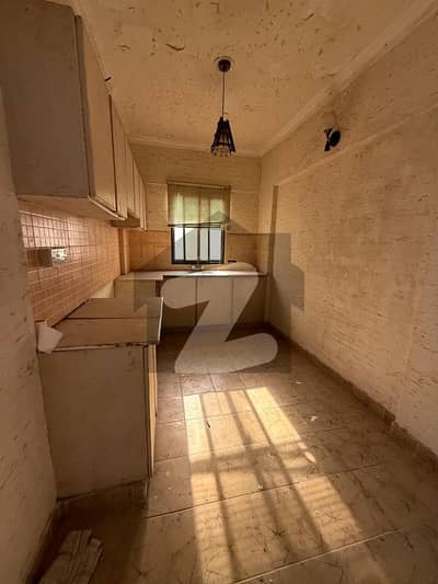 Excellent Big 1bed Studio For Rent In Small Bukhari