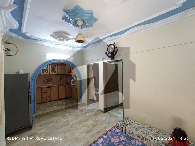 PRIME LOCATION FIRST FLOOR FLAT PRIME LOCATION FIRST FLOOR FLAT