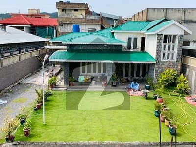 پی ایم اے روڈ ایبٹ آباد میں 6 کمروں کا 2 کنال مکان 9.5 کروڑ میں برائے فروخت۔