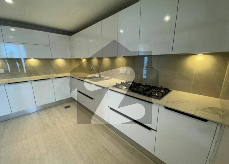 Brand New Luxury 6 Bedroom House Brand New Luxury 6 Bedroom House