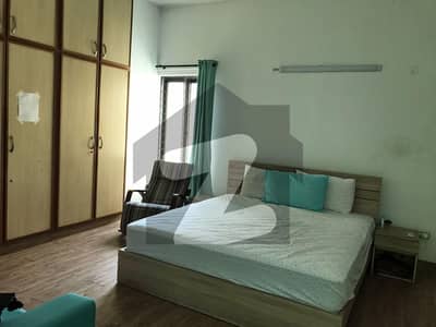 3 BEDROOM GROUND FLOOR APARTMENT AVAILABLE FOR RENT