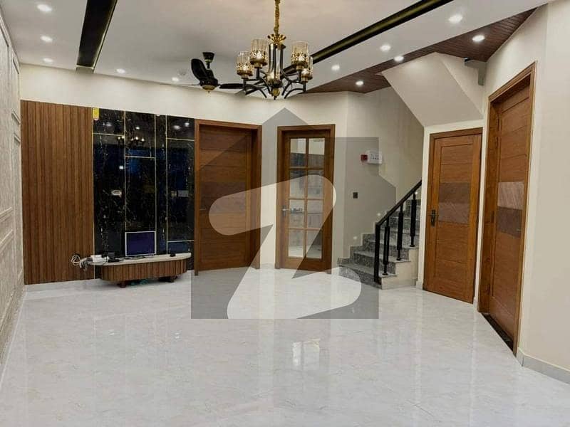 5 Marla Beautiful House For Sale 5 Marla Beautiful House For Sale